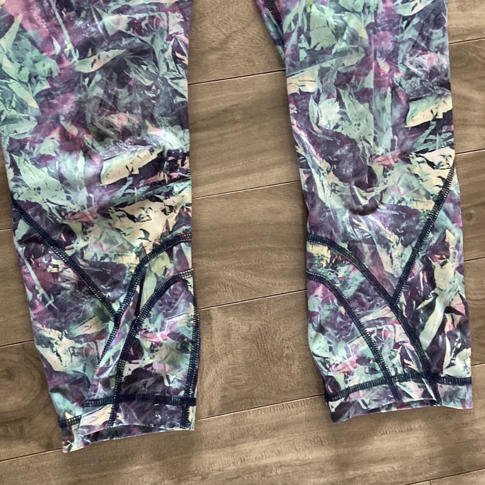 Lululemon Run: Inspire Crop II  Full-On Luxtreme Iridescent Multi Legging - Picture 10 of 10